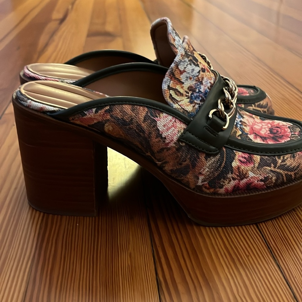 Franco Sarto Floral Katra clog - Picture 5 of 7